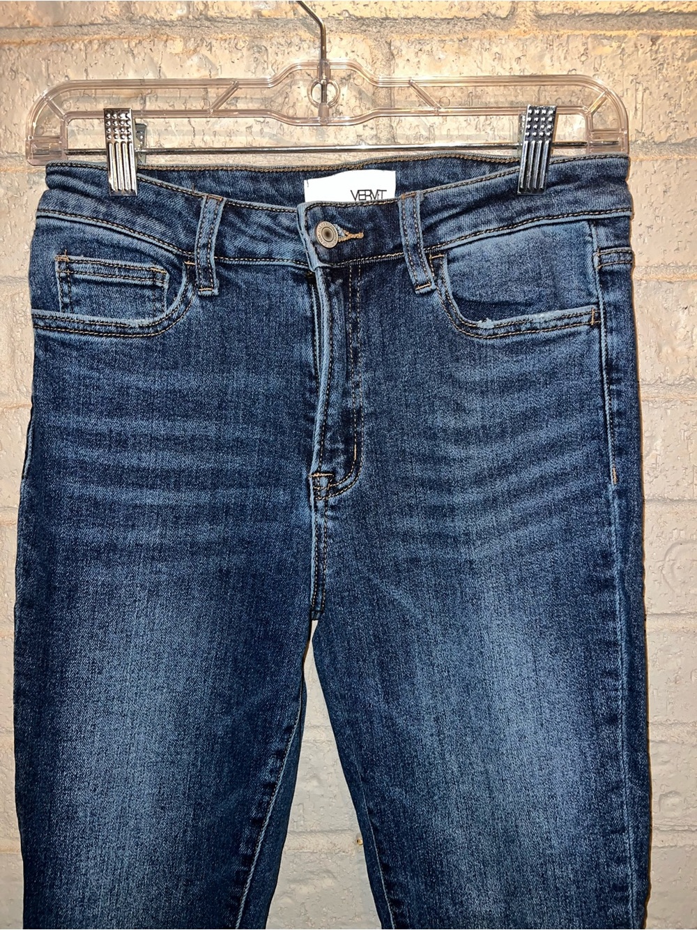 Vervet dark wash slim fit size 7/28 - Picture 2 of 10